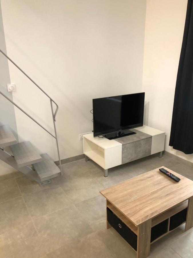 Appartement En Centre Ville Hyères Exterior foto